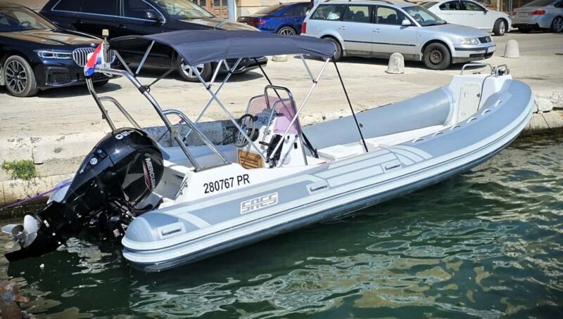 Zadar: Speedboat Tour with Snorkeling and Drinks - Comfortable Speedboat with Sunbathing and Music