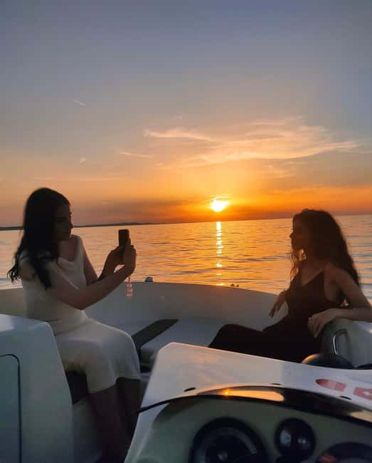 Zadar: Sunset Boat Tour with Unlimited Drinks - Starting Point at the Gas Station in Zadar