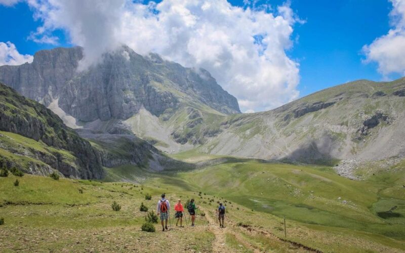 Zagori: Alpine Dragon Lake Hike - Discover the Alpine Dragon Lake Hike in Zagori, Greece