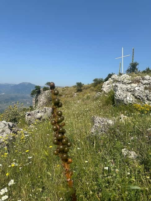 Zagoria Hidden Valley: 4x4Tour Villages,Heritage & Waterfall - Inside the Church of the Holy Apostles in Hoshtevë
