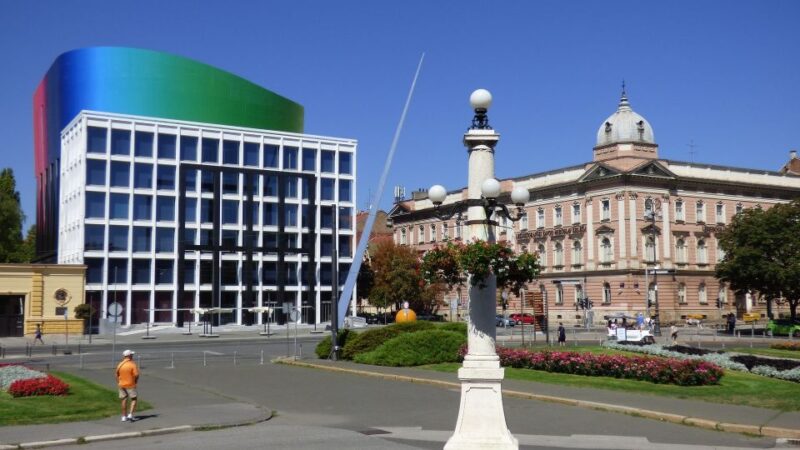 Zagreb BIG Tour - Private Tour - Riding the Scenic Funicular