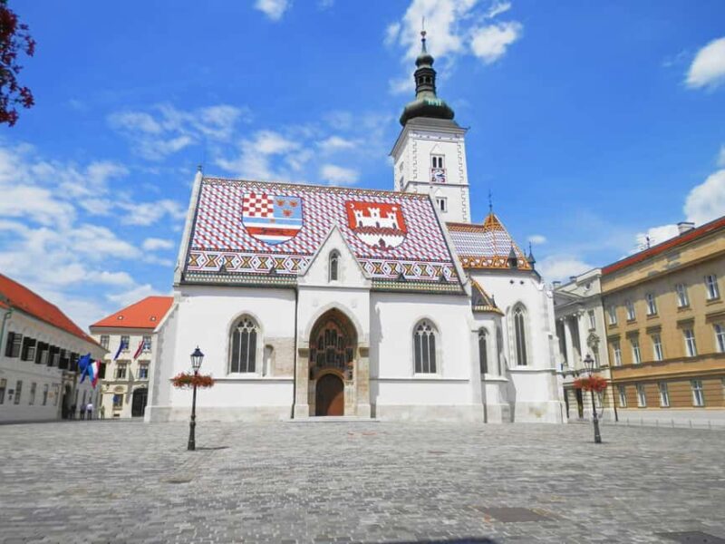 Zagreb: Group walking tour of Zagreb (funicular included) - Key Points