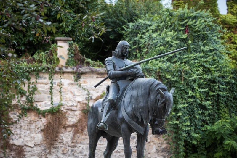 Zagreb: Guided City Tour with WWII Tunnels - The Bloody Bridge and Zagreb’s Conflict History
