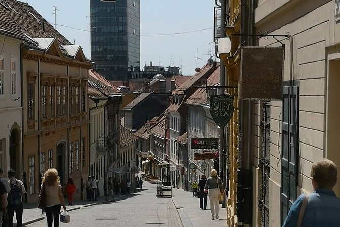Zagreb in Ink and Coffee: A Feminist Café Chronicle - Masarykova Ulica: The Pulse of Lower Town