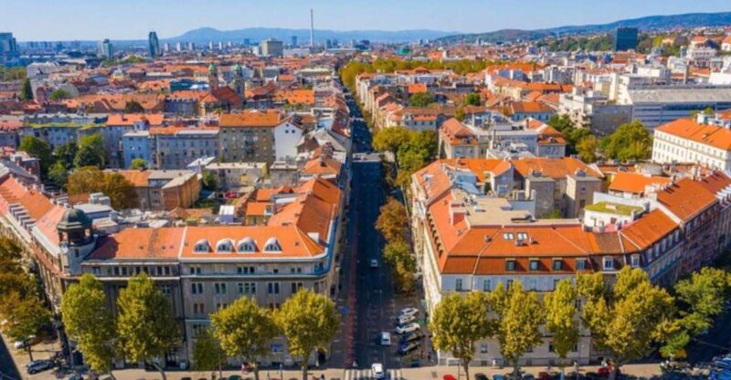 Zagreb: Private custom tour with a local guide - Meeting Point and Flexibility of Timing