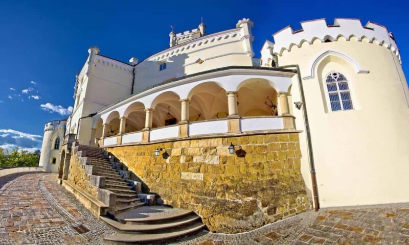 Zagreb: Private day trip to Varadin & Trakoan Castle - Visiting Varadin’s Historic Streets and Baroque Architecture