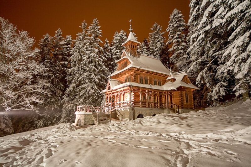 Zakopane and Chocholow Thermal Baths Tour from Krakow - Logistics and Group Size