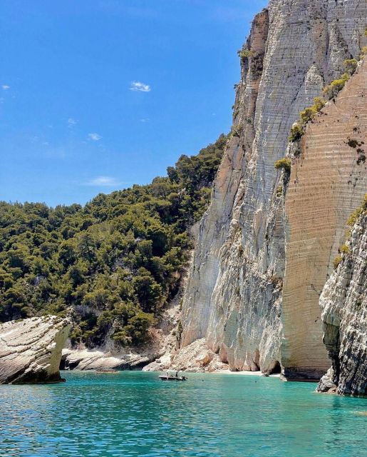 Zakynthos: Boat Rental - Scenic Views and Photo Opportunities Along the Coast