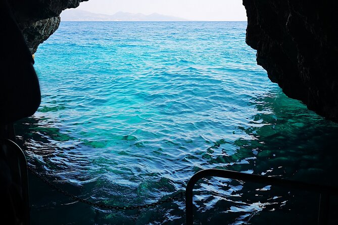 Zakynthos Navagio View - Boatrip, Caves & Xigia Beach exploration - Who Should Book This Tour?