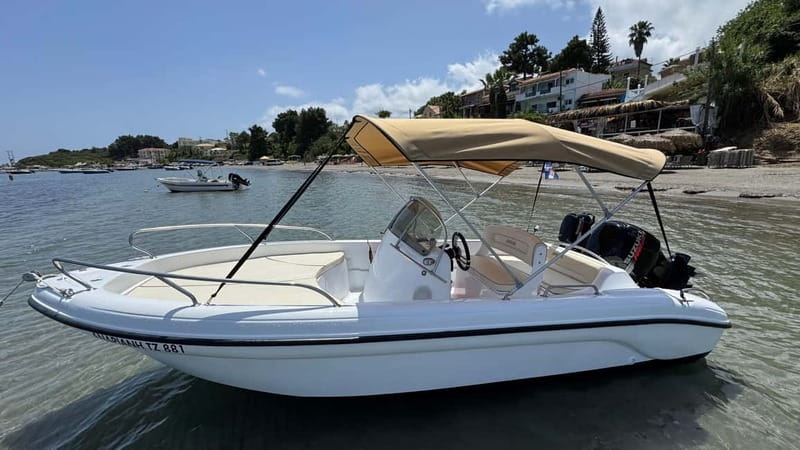 Zakynthos: Private Boat Tour with Captain - The Experience of a Private, Customizable Tour