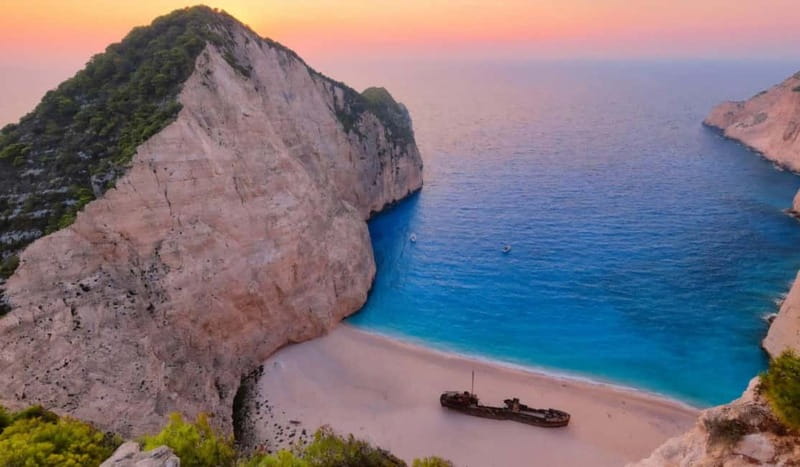 Zakynthos: Shipwreck Beach and Blue Caves Private Boat Tour - The Experience and Guide Approach on This Tour