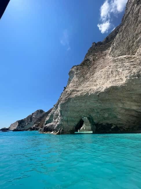 Zakynthos: Turtles, Marathonisi & Keri Caves Speedboat Tour - The Experience of the Guides and Crew