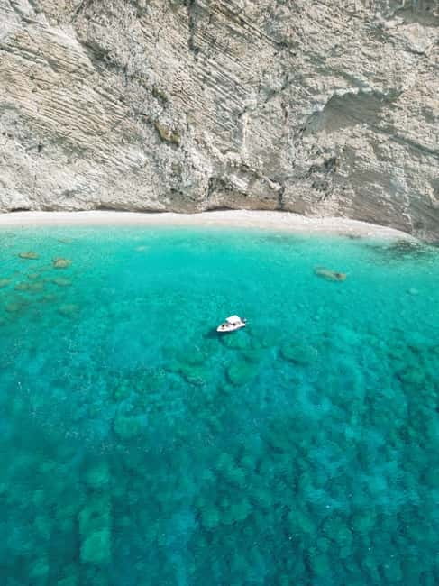 Zante Private Boat: Marathonisi, Keri Caves, Mizitres (max5) - Flexibility and Personalization of the 3-Hour Tour