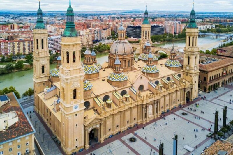 Zaragoza: Private custom tour with a local guide - The Benefits of a Private Custom Tour in Zaragoza