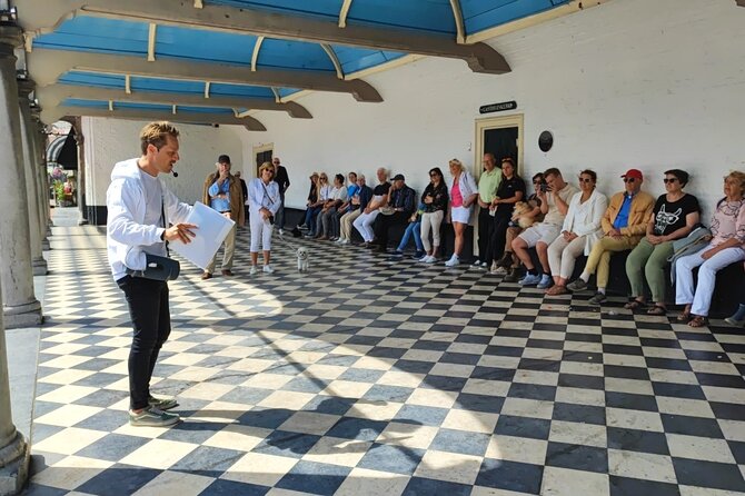 Zierikzee City tour: The Legends NL/EN - Visiting Sint Jacobshofje and the Old Fish Market