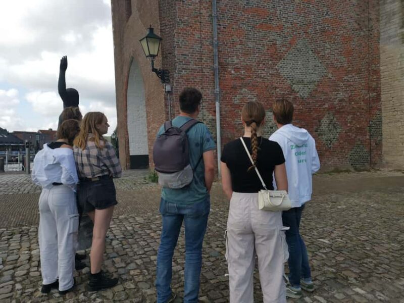 Zierikzee: verhalen tour met gids "De legendes" NL / EN - Why This Tour is a Great Choice for Visitors