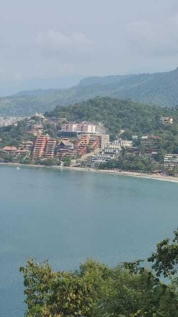 Zihuatanejo: Las Gatas Beach Snorkeling and Kayaking Tour - Learning About Local Culture and Traditions