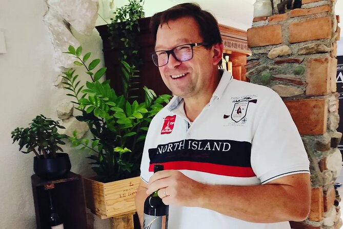 Zinfandel Wine Tasting & Storytelling with Dalmatian Food - Storytelling and Education with a Certified Expert