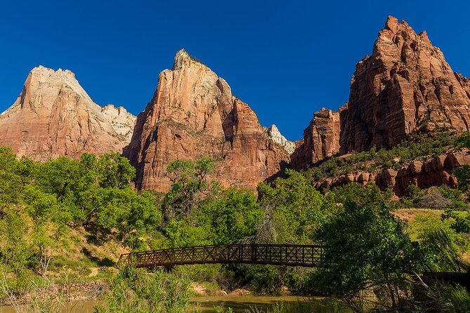Zion National Park by Tour Trekker - Spectacular Views at the Court of the Patriarchs