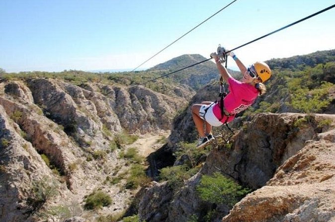 Ziplines and Rappelling at Costa Azul - The Guides and Safety Emphasis