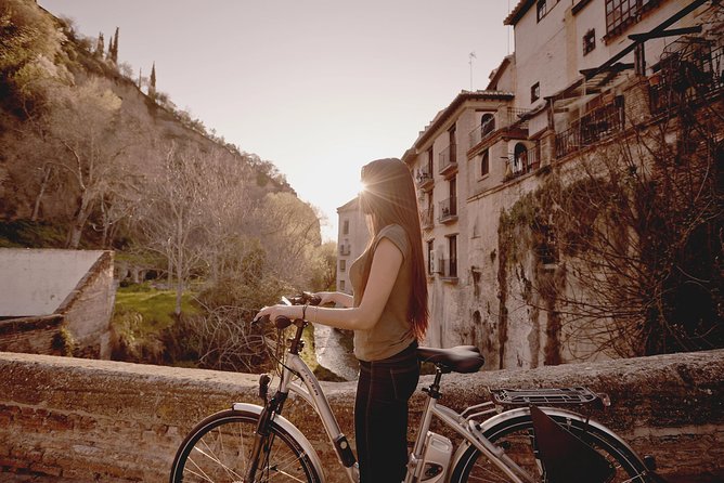 Zooming Through Granada: A Fun-Filled Electric Bike Tour - Highlights from the Reviews