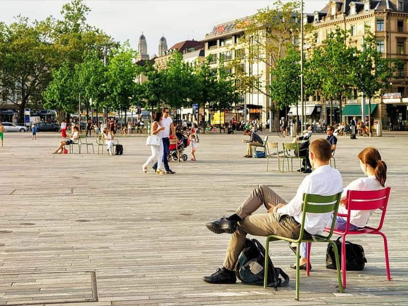 Zurich: 2-hour Best Intro Walking Tour with a Local - Get a Warm Welcome to Zurich’s Charms in Just Two Hours