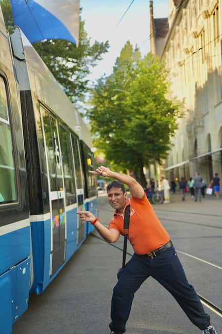 Zurich 3-in-1 City Walking Tour with Photoshoot & Flavors - Discover Zurich in 2 Hours with Photos and Flavors