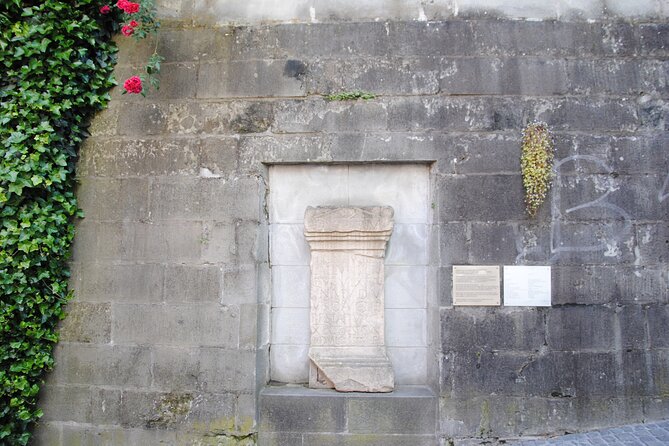 Zurich 360 City Walk Tour Including Hidden Spots - Relaxing at Lake Zurich and Bellevue Square