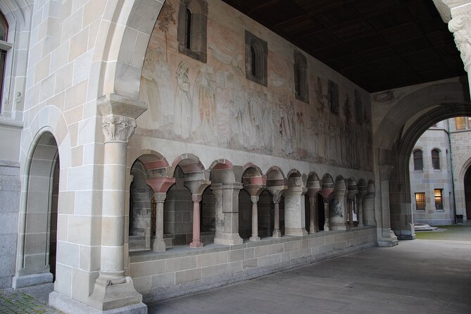 Zurich 360 City Walk Tour Including Hidden Spots - Walking through Niederdorf and the Dadaist Revolution