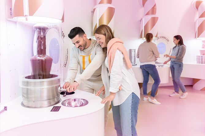 Zurich: Chocolarium and Appenzeller Schaukäserei Tour - Exploring St. Gallen: A Cultural Stop