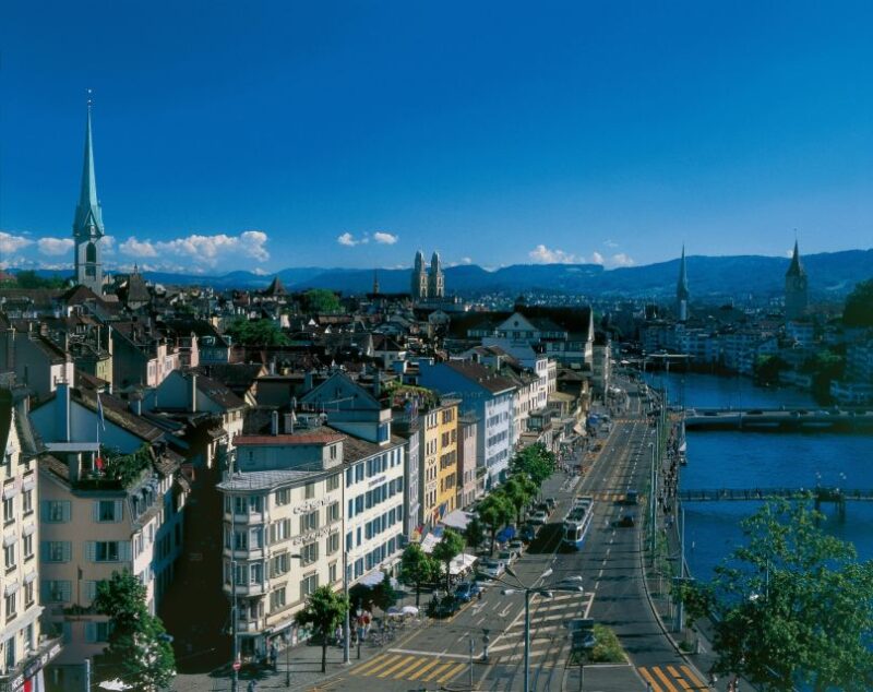 Zurich: City Bus Tour with Audio Guide and Lake Cruise - The Tour Starts at Sihlquai Near Zurich HB