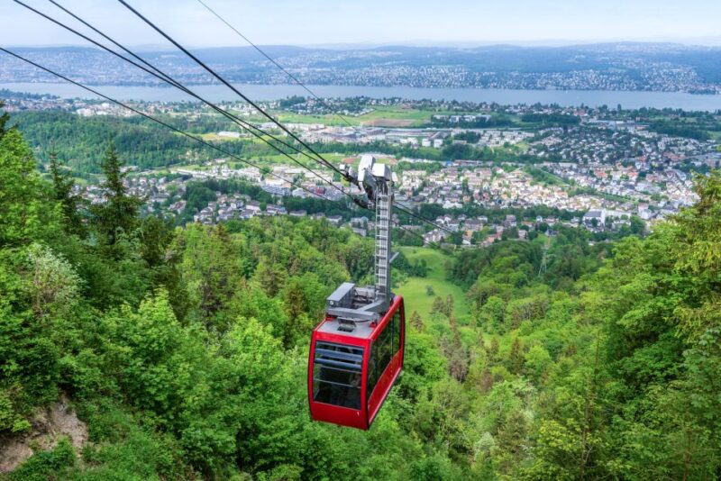 Zürich: City Highlights Tour by Coach, Cable Car, and Ferry - Visiting Zurichs Iconic Old Town and Major Landmarks