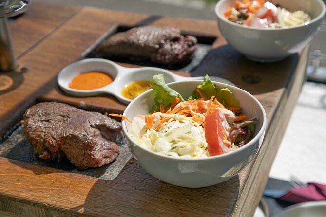 Zürich eTukTuk Tour - Hot Stone BBQ and Wine - Key Points