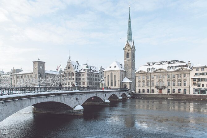 Zurich Highlights Sightseeing Tour - Tour Guides and Passenger Experience