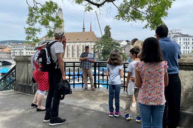 Zurich Highlights Tour With Cruise and Lindt Home of Chocolate - Lindt Museum Experience and Shopping