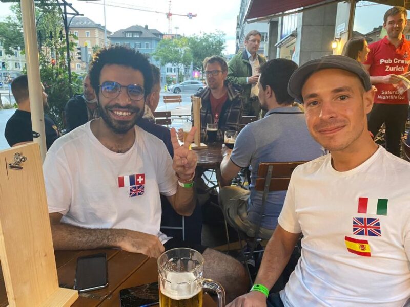 Zurich: Meet new people and enjoy free snacks - The Experience Provider: Pub Crawl Zurich