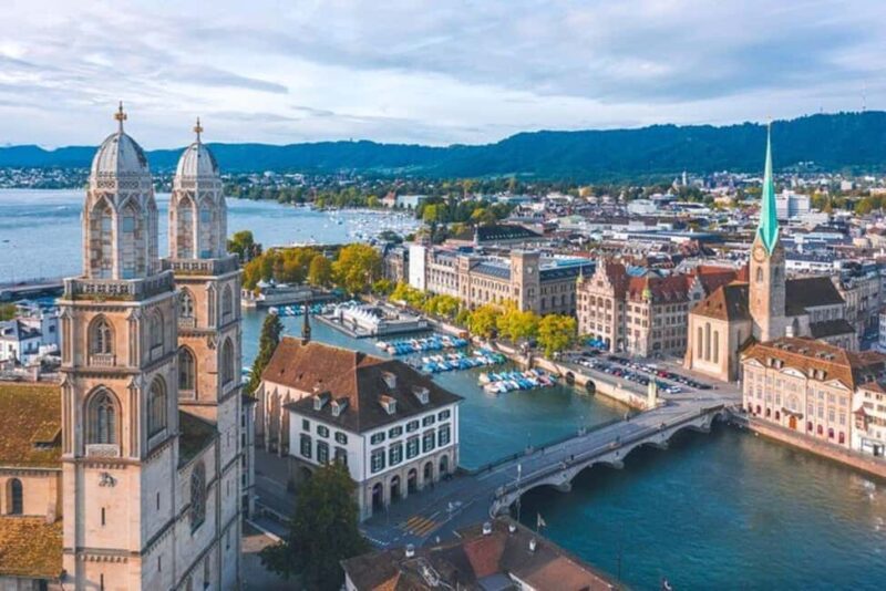 Zurich: Old Town Walking Tour - Key Points