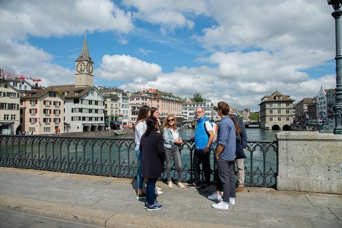 Zurich Old Town Walking Tour - Lindenhof Hill: A Historic Panorama Spot
