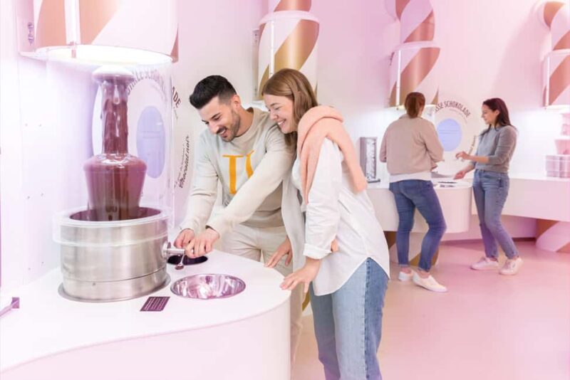 Zurich Open-top Tour and Chocolate and Cheese Countryside - Discover Zurich and Swiss Culinary Traditions in One Day