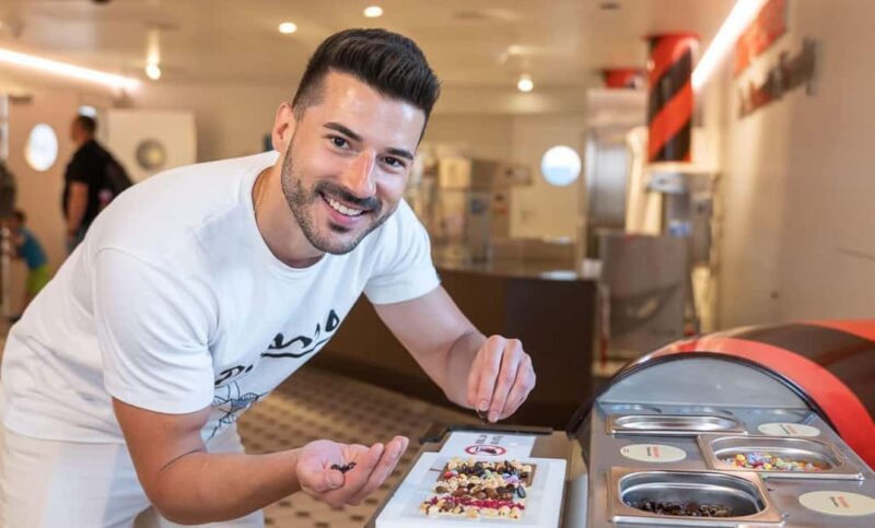 Zurich Open-top Tour and Chocolate and Cheese Countryside - Final Highlights and Suitability