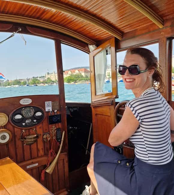 Zurich: Private Guided Boat Tour - The Lake Crossing to Zollikon and Lakeside Highlights