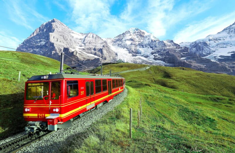 Zurich: Private tour to Interlaken, Grindelwald & Jungfrau - An Exclusive Private Journey Through the Swiss Alps