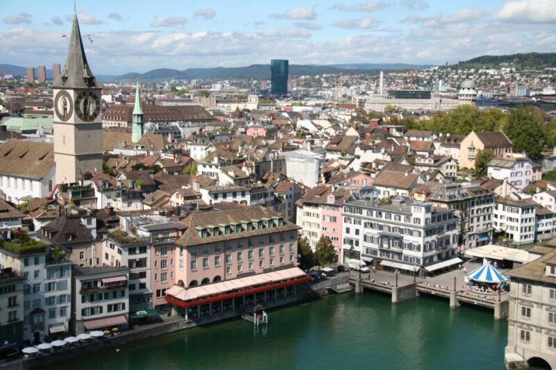 Zurich: Private Walking Tour with a Local Guide - The Guide: Local Knowledge and Personal Touch