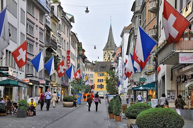 Zurich Small-Group Walking Tour Including a Lake Cruise - Key Points