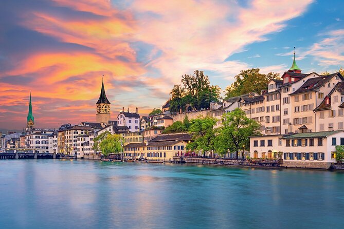 Zurich Small-Group Walking Tour Including a Lake Cruise - Walking Through Zurich Old Town’s Medieval Charm