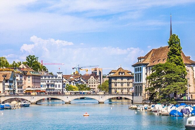 Zurich Small-Group Walking Tour Including a Lake Cruise - Scenic Lake Zurich Cruise and Celebrity Neighborhoods