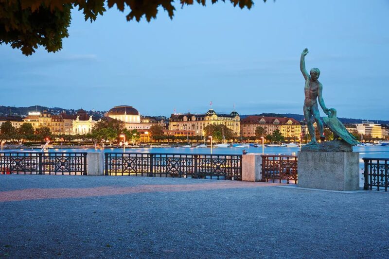 Zurich: Stein am Rhein, Rhine Falls & Lake Boat Cruise - Relaxing at Lake Zurich and the Scenic Boat Ride